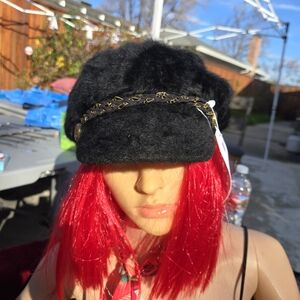 INGNI Black Faux Fur Cabbie Hat Wool Blend Chain Detail One Size NWT